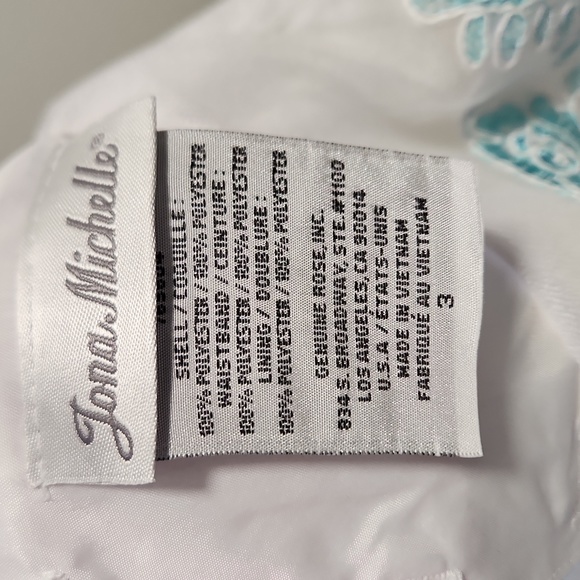 Spring dress - Picture 2 of 3